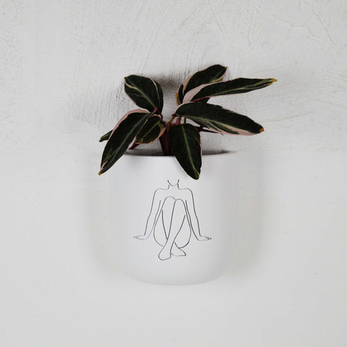 FEMME TALL WALL PLANTER | POT